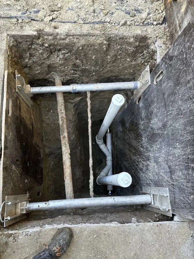 Experienced plumber completing Gas Line Repair work in Hewitt